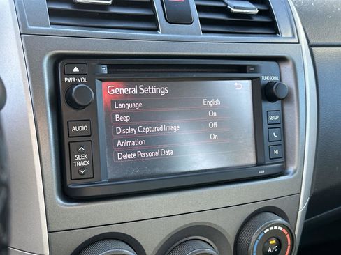 Used 2013 Toyota Corolla S image 30