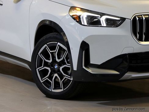 New 2026 BMW X1 xDrive28i w/ Convenience Package image 3