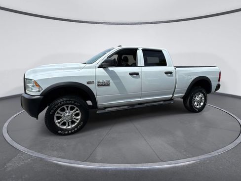 Used 2015 RAM 2500 Tradesman AWD/4WD image 2
