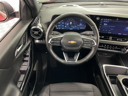 Certified 2025 Chevrolet Equinox LT AWD/4WD image 19