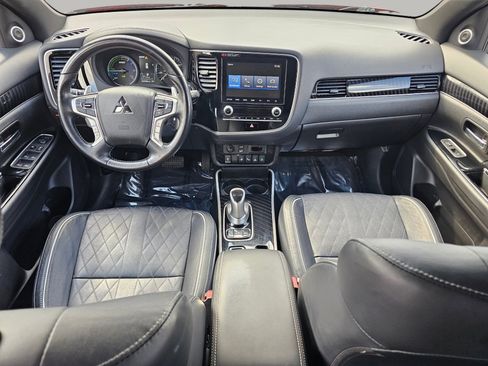 Used 2021 Mitsubishi Outlander GT AWD/4WD image 2