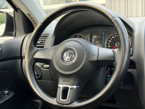 Used 2010 Volkswagen Jetta Wolfsburg Edition FWD image 25