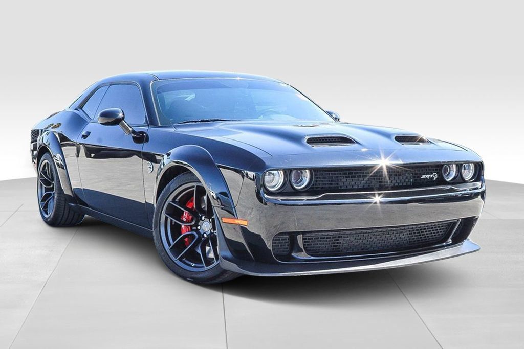 Used 2023 Dodge Challenger SRT Hellcat RWD image 2