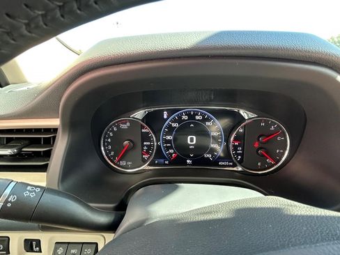 Used 2021 GMC Acadia Denali w/ Denali Technology Package image 10