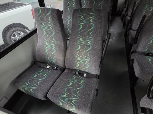 Used 2007 Ford E-450 and Econoline 450 image 20