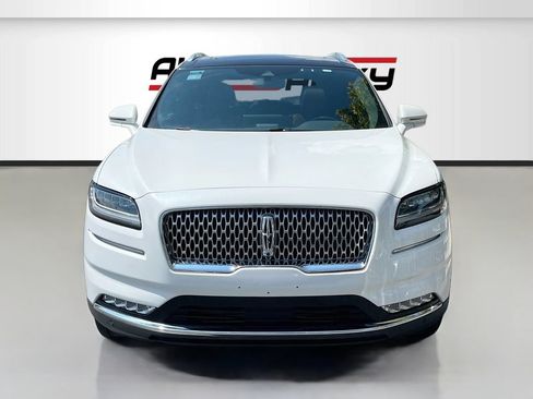 Used 2022 Lincoln Nautilus Reserve w/ Equipment Group 202A AWD/4WD image 2