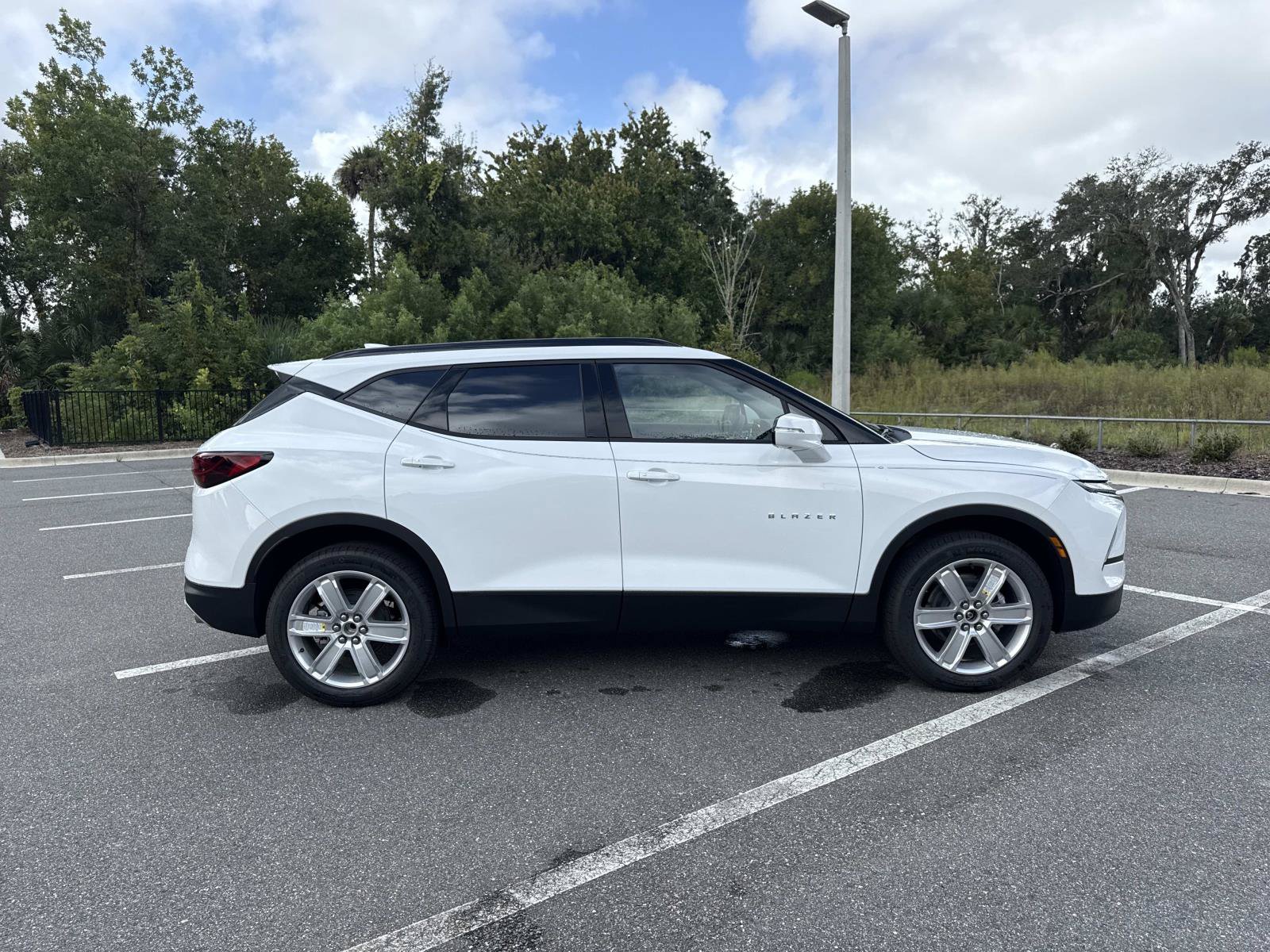 New 2026 Chevrolet Blazer LT w/ Sound & Technology Package FWD image 2