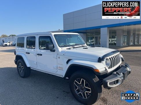 Used 2024 Jeep Wrangler Sahara w/ Technology Group image 8