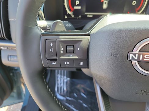 New 2026 Nissan Pathfinder SL FWD image 26