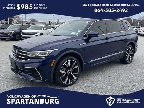 Used 2022 Volkswagen Tiguan SEL R-Line image 3