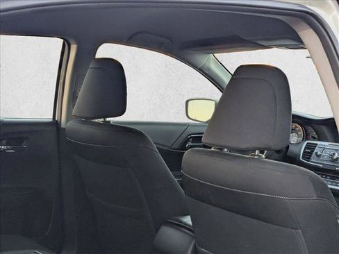 Used 2015 Honda Accord Sport image 15