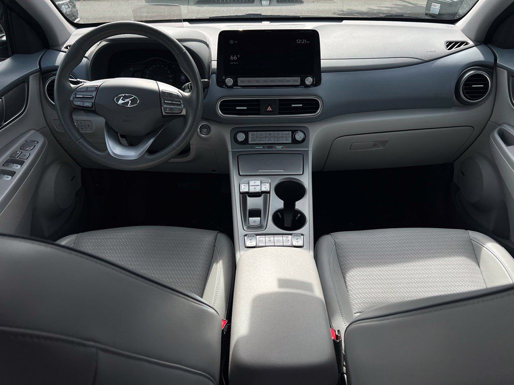 Used 2021 Hyundai Kona Ultimate w/ Cargo Package FWD image 12