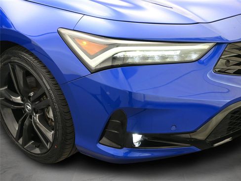 Used 2023 Acura Integra A-Spec image 17