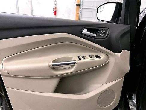 Used 2015 Ford Escape SE w/ Equipment Group 201A AWD/4WD image 22