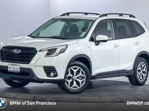 Used 2023 Subaru Forester Premium AWD/4WD image 1