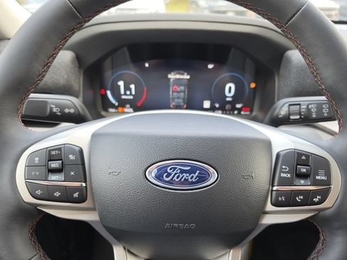 New 2026 Ford Explorer Active w/ Active Comfort Package RWD image 15