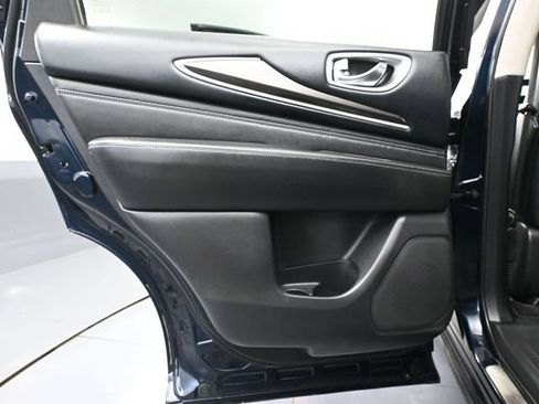 Used 2020 INFINITI QX60 Luxe w/ Essential Package FWD image 38