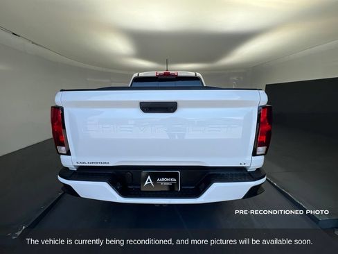 Used 2023 Chevrolet Colorado LT w/ LT Convenience Package RWD image 4