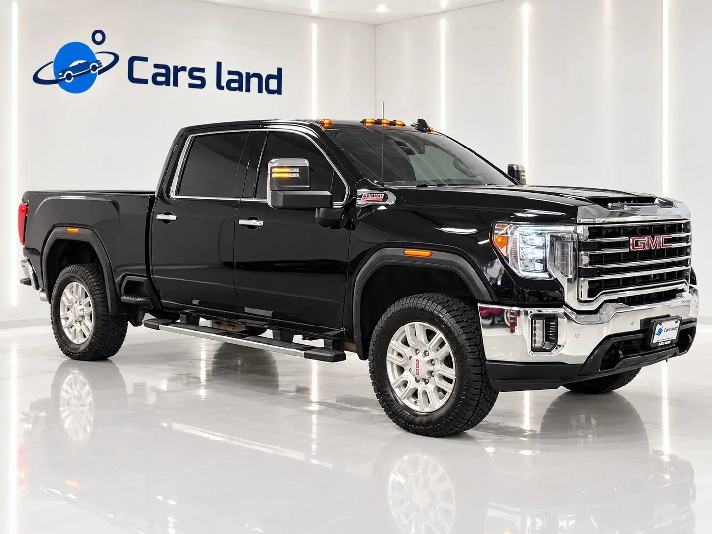 Used 2021 GMC Sierra 2500 SLT w/ SLT Premium Package AWD/4WD image 2