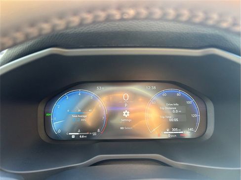 Used 2024 Toyota RAV4 Limited image 26