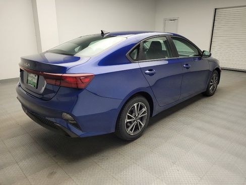 Used 2022 Kia Forte LXS FWD image 9
