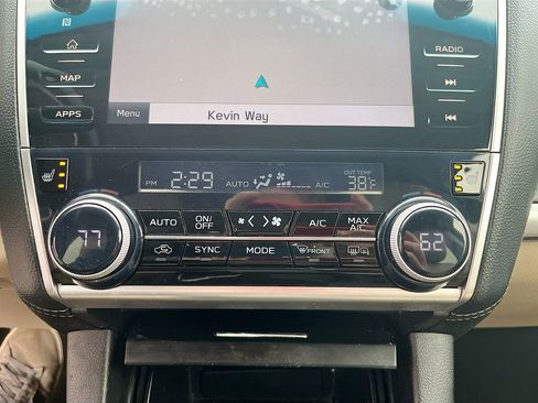 Used 2019 Subaru Outback 2.5i Limited image 16