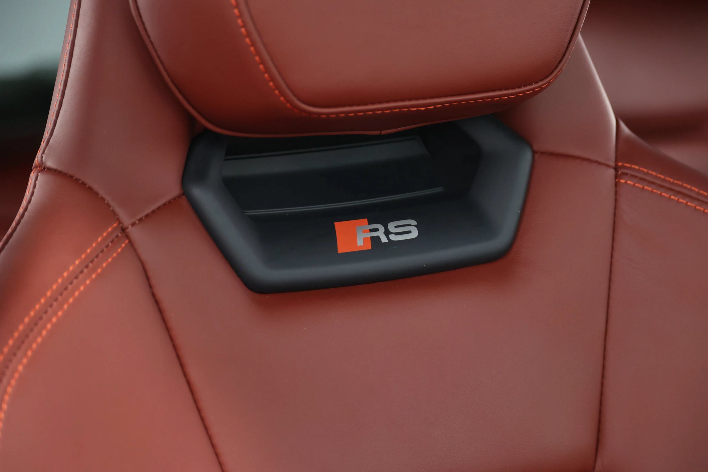 Used 2023 Audi RS e-tron GT w/ Carbon Performance Package AWD/4WD image 91