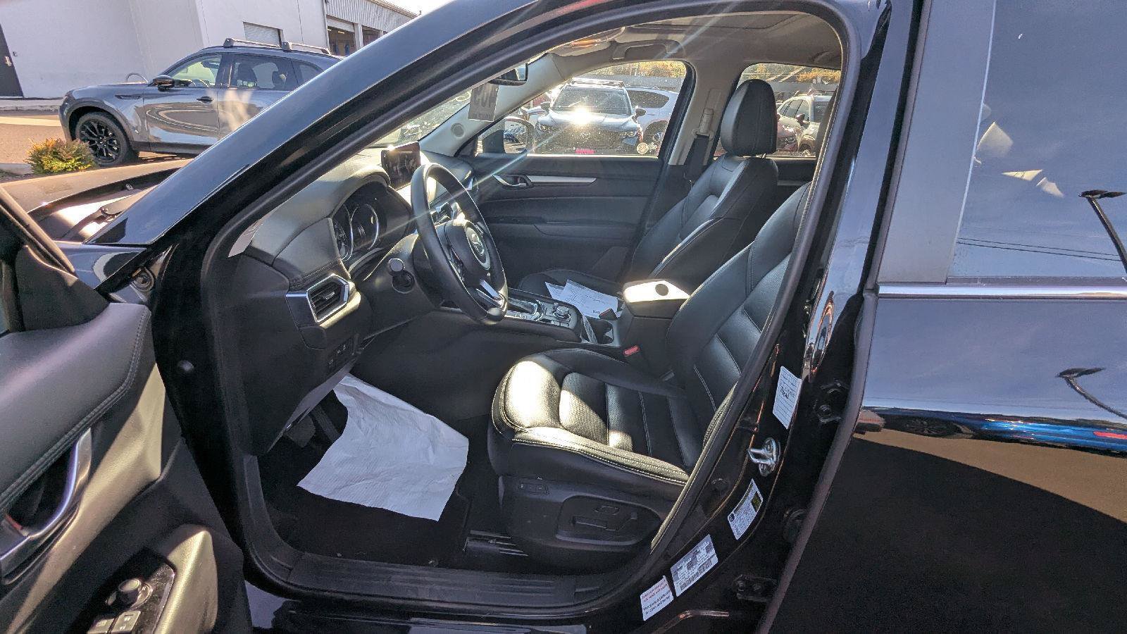 Used 2025 MAZDA CX-5 AWD 2.5 S w/ Preferred Package image 10
