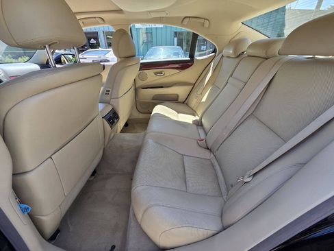 Used 2011 Lexus LS 460 AWD w/ Luxury Value Edition image 16