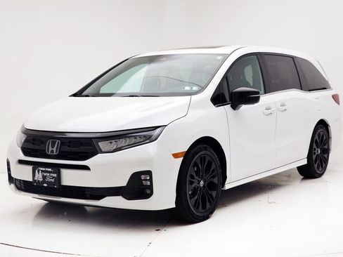 Used 2025 Honda Odyssey Sport-L image 2