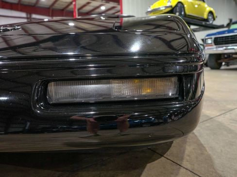 Used 1991 Chevrolet Corvette Coupe RWD image 34