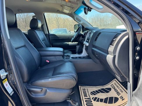 Used 2011 Toyota Tundra 4x4 Double Cab image 18