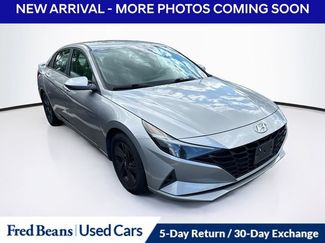 Used 2021 Hyundai Elantra SEL FWD video 1