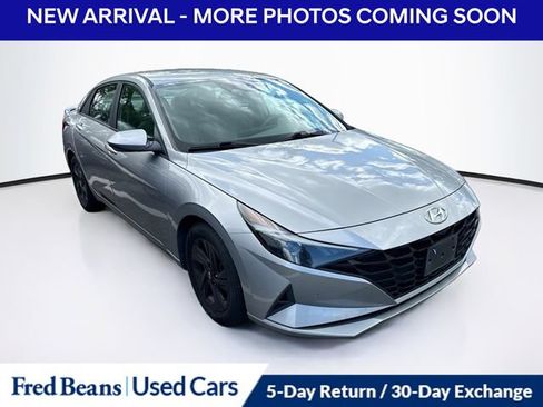 Used 2021 Hyundai Elantra SEL FWD image 1