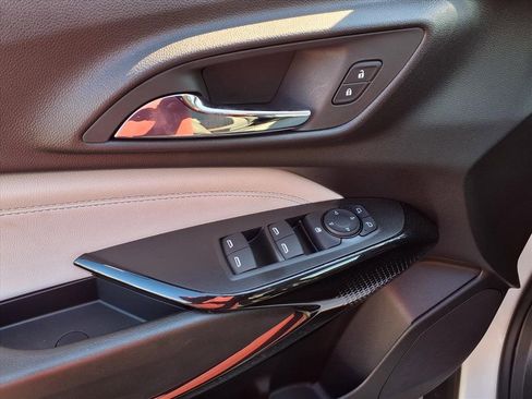 New 2025 Chevrolet Trax LT w/ Driver Confidence Package image 8