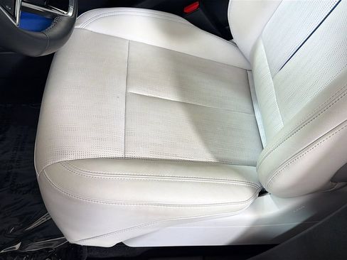 Certified 2024 Cadillac Lyriq Luxury w/ LPO, Floor Liner Package AWD/4WD image 21