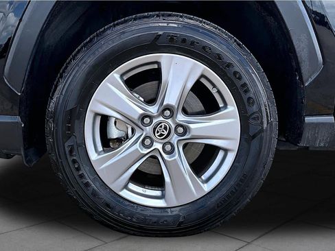 Used 2024 Toyota RAV4 LE AWD/4WD image 11