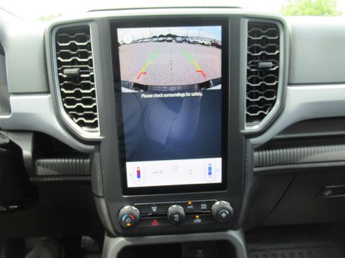Used 2025 Ford Ranger XL RWD image 32