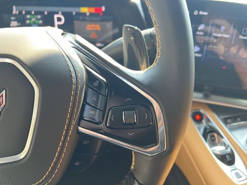 Used 2025 Chevrolet Corvette Z06 w/ Chrome Exterior Badge Package image 20