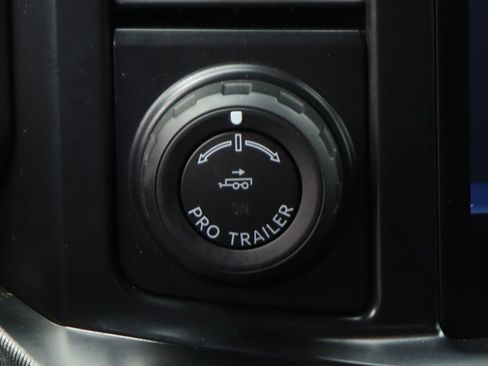 Used 2024 Ford F250 Platinum AWD/4WD image 33