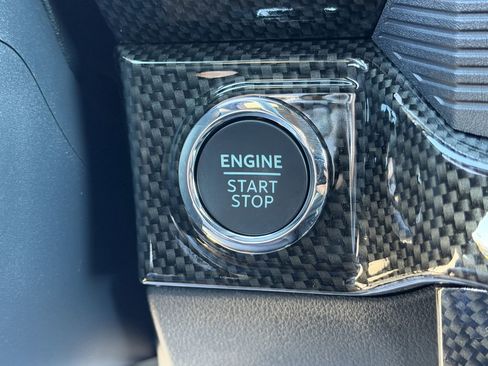 Used 2025 Ford F150 Lariat w/ Equipment Group 502A High image 26