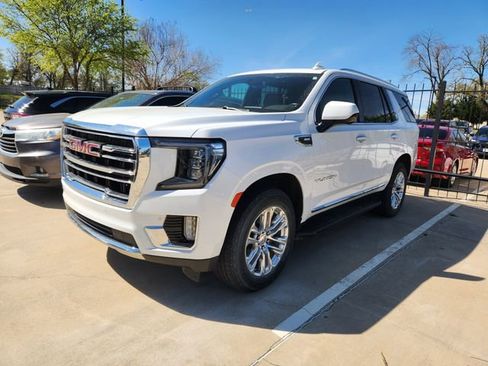 Used 2022 GMC Yukon SLT image 2