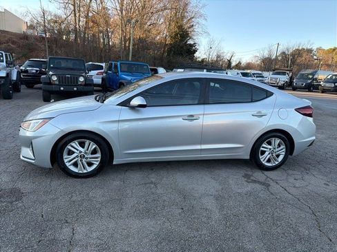 Used 2019 Hyundai Elantra SEL image 10