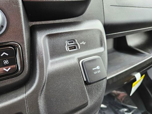 Used 2025 RAM ProMaster 3500 FWD image 26