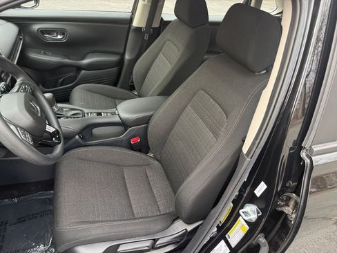 Used 2025 Honda HR-V LX image 35
