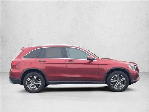 Used 2018 Mercedes-Benz GLC 300 image 4