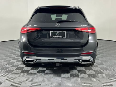 Used 2025 Mercedes-Benz GLC 300 GLC 300 image 8