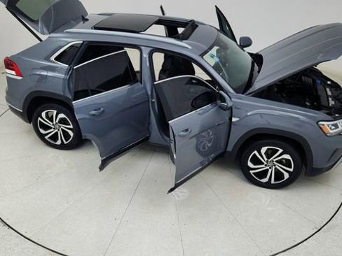 Used 2020 Volkswagen Atlas Cross Sport SEL Premium image 85