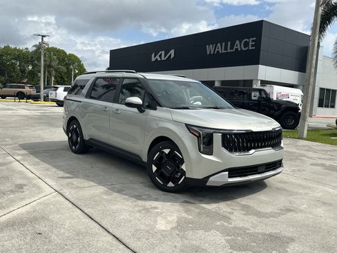 New 2026 Kia Carnival EX FWD image 1