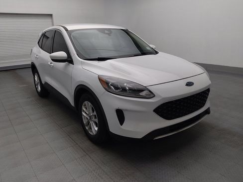 Used 2020 Ford Escape SE FWD image 13